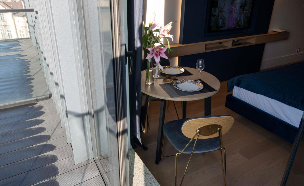 White Birds Apartment Krasków Εξωτερικό φωτογραφία